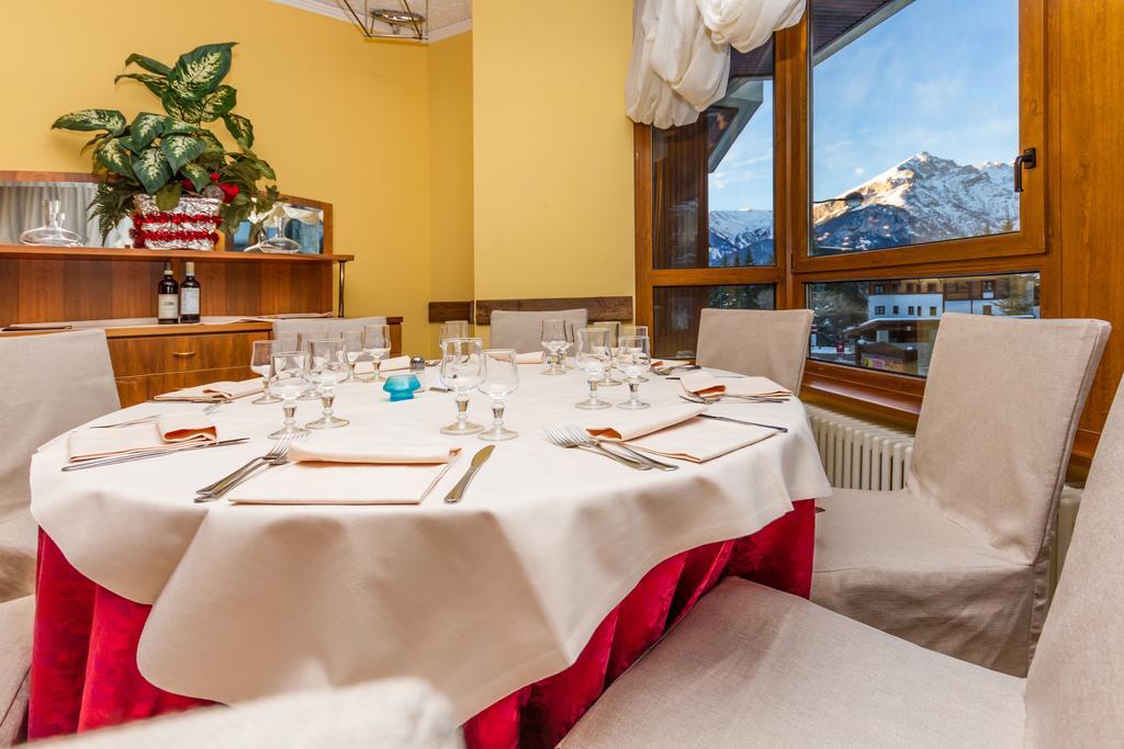 Hotel Relais Des Alpes Sauze D'Oulx Exterior foto