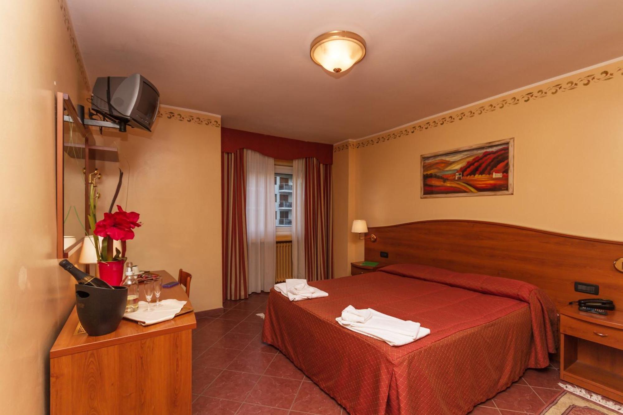Hotel Relais Des Alpes Sauze D'Oulx Quarto foto